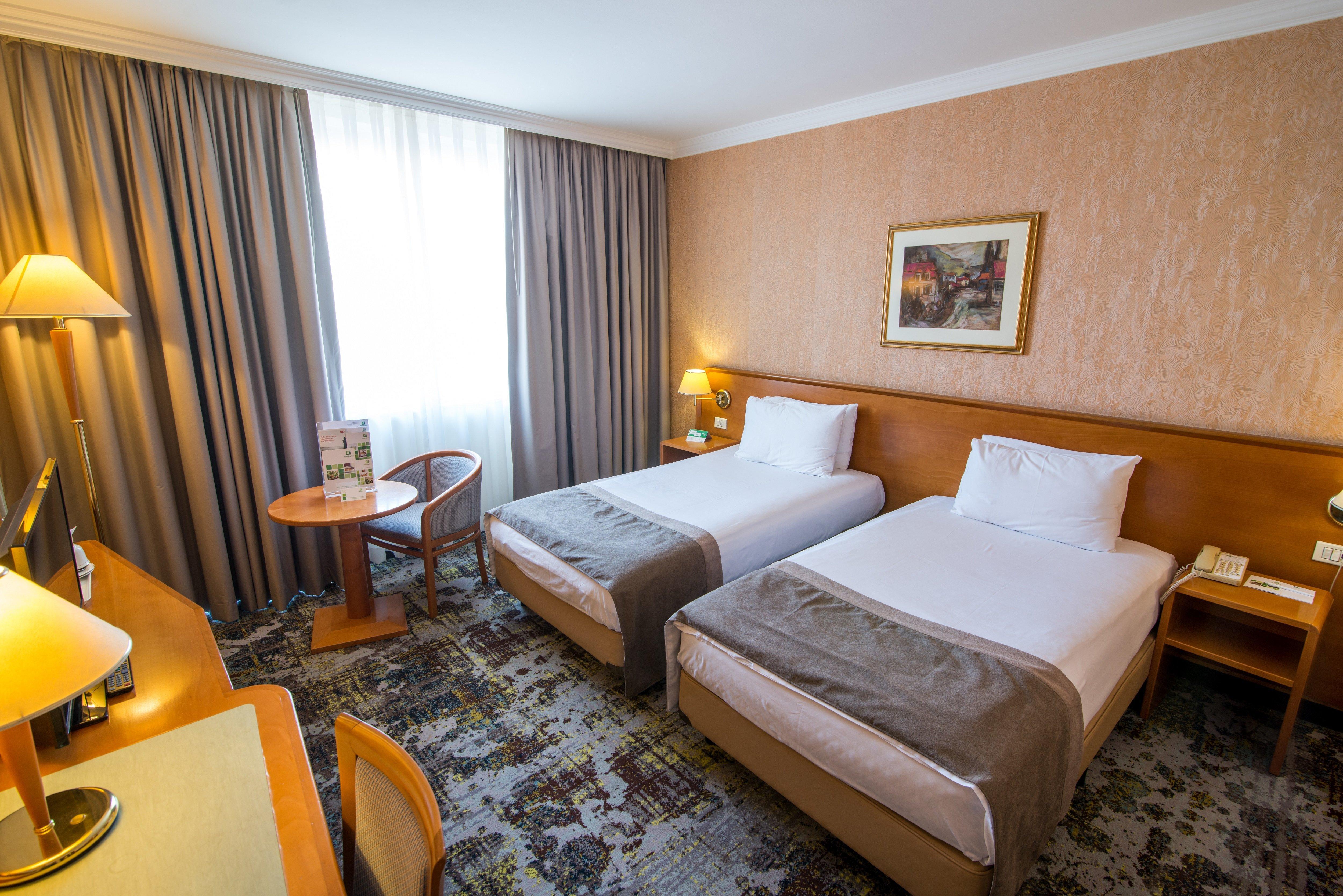 Holiday Inn Skopje By Ihg Exterior photo