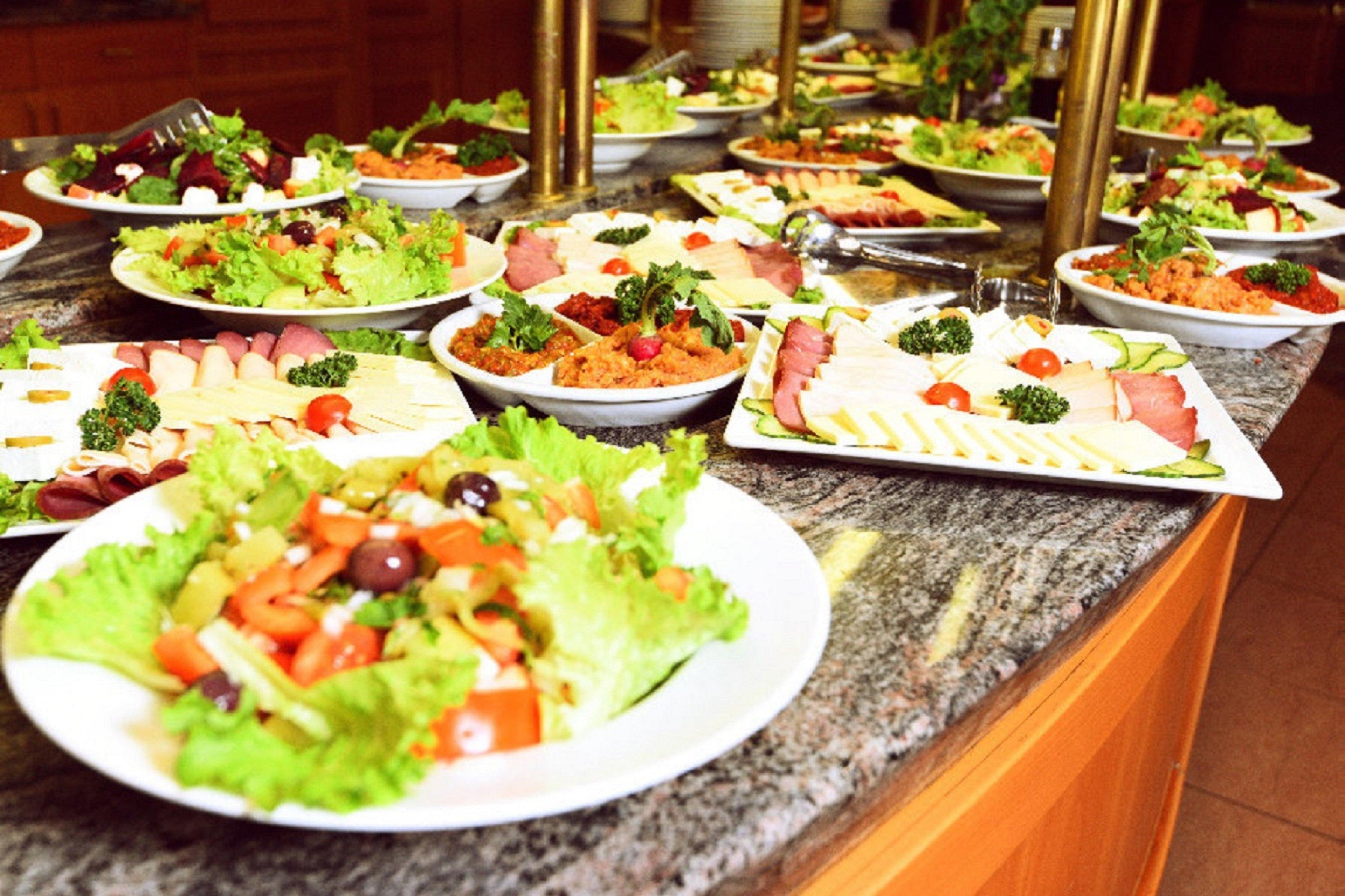 Holiday Inn Skopje By Ihg Exterior photo